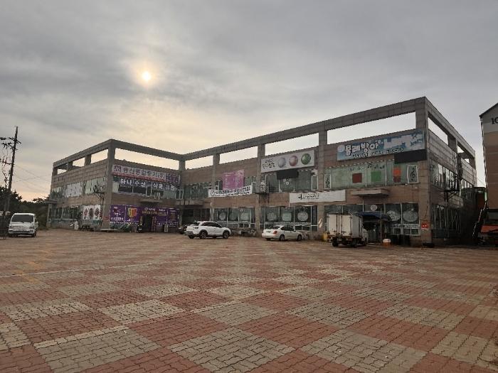 충청남도 태안군 안면읍 백사장2길 7, 1층114호 (백사장공동어판장) · 지번주소: 충청남도 태안군 안면읍 창기리 1267-29 법원경매 물건 대표사진