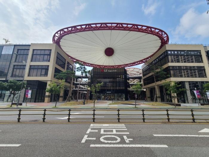 경상남도 양산시 물금읍 증산역로 177, 1층1-132호 (라피에스타양산) · 지번주소: 경상남도 양산시 물금읍 가촌리 1292 법원경매 물건 대표사진