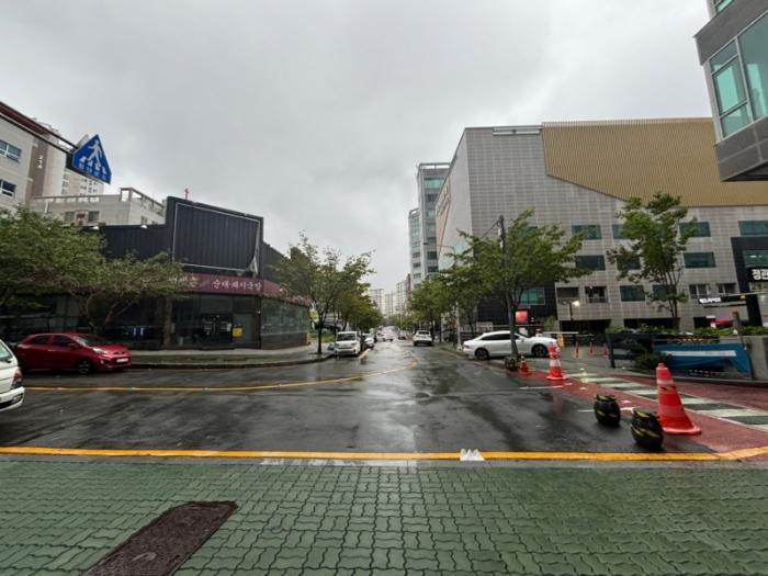 부산광역시 기장군 정관읍 정관중앙로 27, 1층101호 (줌시티오피스텔) · 지번주소: 부산광역시 기장군 정관읍 매학리 720-6 법원경매 물건 대표사진