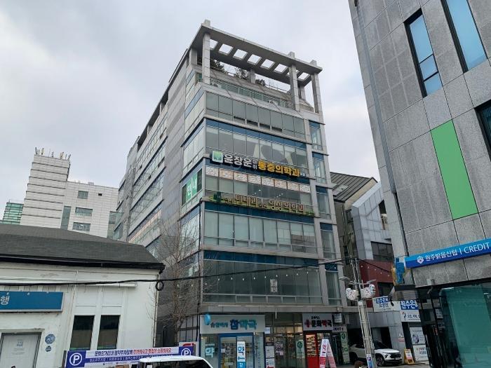 강원특별자치도 원주시 중앙로 86, 2층202호 (중앙동,1동) · 지번주소: 강원특별자치도 원주시 중앙동 141 법원경매 물건 대표사진