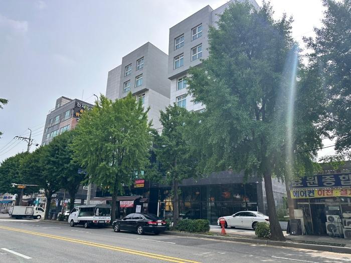경기도 수원시 권선구 정조로 527, 1동 6층에이605호 (세류동,해람) · 지번주소: 경기도 수원시 권선구 세류동 460-10 법원경매 물건 대표사진