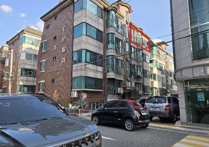 서울특별시 강동구 성내로10길 19, 4층402호 · 지번주소: 서울특별시 강동구 성내동 560-3 법원경매 물건 대표사진
