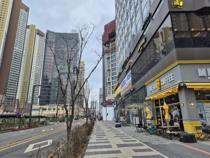 법원경매 2024타경100281 사진2 | 화성시 동탄감배산로 근린상가 경매