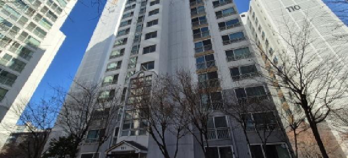 경기도 고양시 일산서구 원일로21번길 22, 111동 1층101호 (일산동,일신건영아파트) · 지번주소: 경기도 고양시 일산서구 일산동 1655 법원경매 물건 대표사진