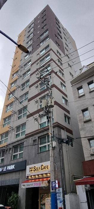 부산광역시 부산진구 동평로406번길 17, 6층602호 (양정동,메이플파크) · 지번주소: 부산광역시 부산진구 양정동 389-15 법원경매 물건 대표사진