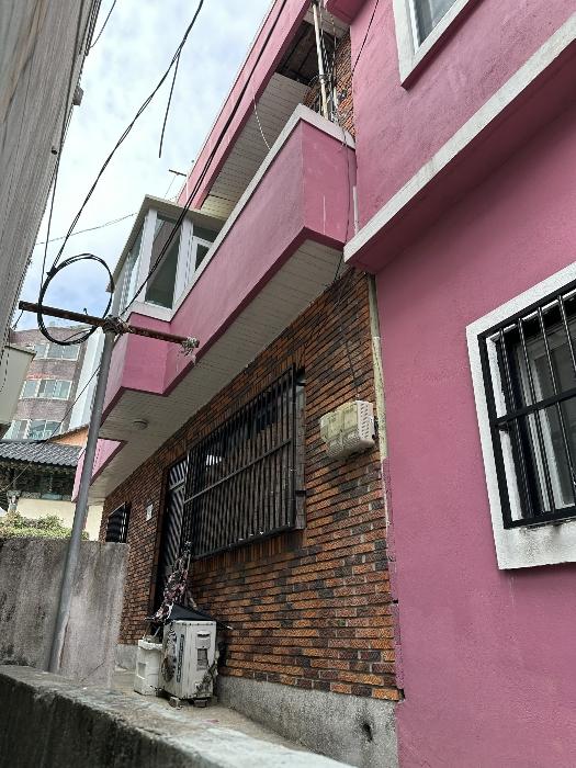 법원경매 2024타경64583 사진2 | 부산 중구 보수동1가 33-124 주택건물 경매