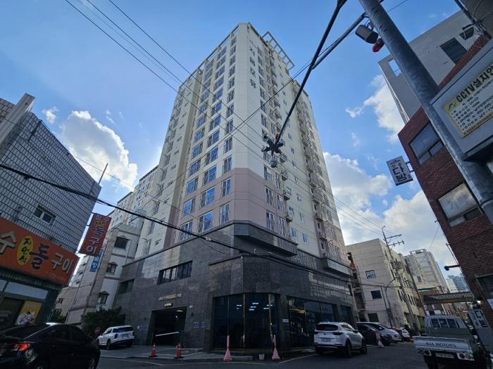 울산광역시 남구 팔등로41번길 9, 5층502호 (신정동,지움포유) · 지번주소: 울산광역시 남구 신정동 480-1 법원경매 물건 대표사진
