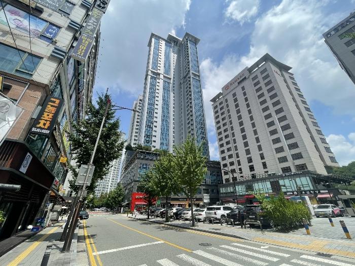 경기도 화성시 노작로 203, 4층418호 (반송동,서해더블루) · 지번주소: 경기도 화성시 반송동 90-2 법원경매 물건 대표사진