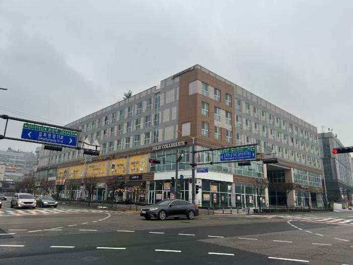 경기도 김포시 김포한강11로 328, 1층 111호 (운양동, 더리버뷰) · 지번주소: 경기도 김포시 운양동 1296-3 법원경매 물건 대표사진
