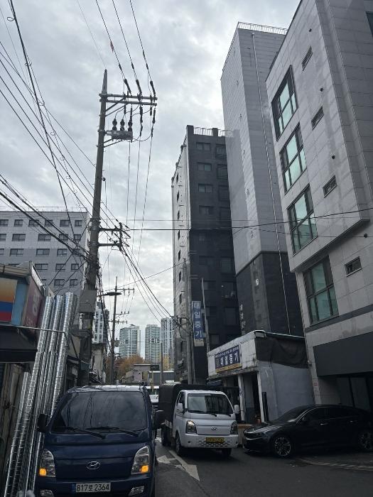 서울특별시 영등포구 국회대로54길 50-1, 제9층 제905호 (영등포동2가, 해강플러스) · 지번주소: 서울특별시 영등포구 영등포동2가 232-1 법원경매 물건 대표사진