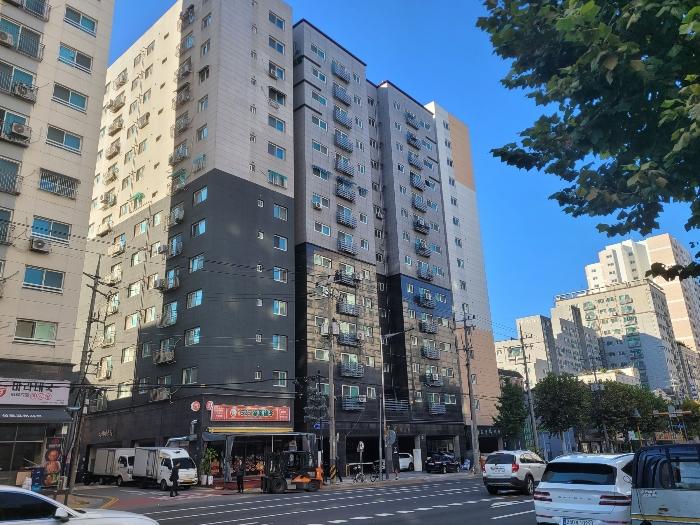 인천광역시 부평구 장제로 103-1 10층 1006호 (부평동,티케이리즈빌) 법원경매 물건 대표사진