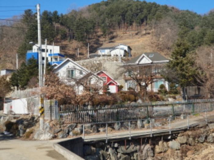 법원경매 2025타경70262 사진5 | 가평군 설악면 설곡리 526-3 펜션(캠핑장) 경매