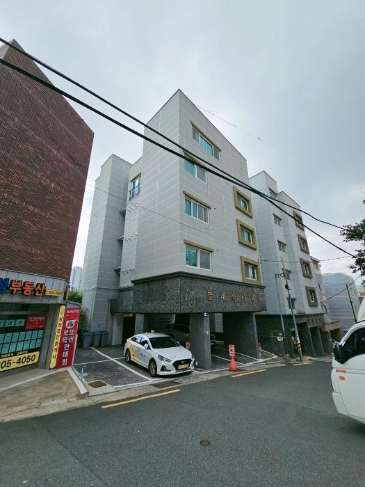 법원경매 2024타경60819 사진3 | 부산 부산진구 연지동 33-8 다가구주택 경매