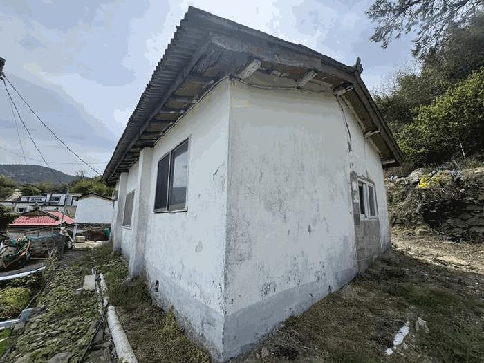 법원경매 2025타경21227 사진2 | 통영시 한산면 용호리 892 대지 경매