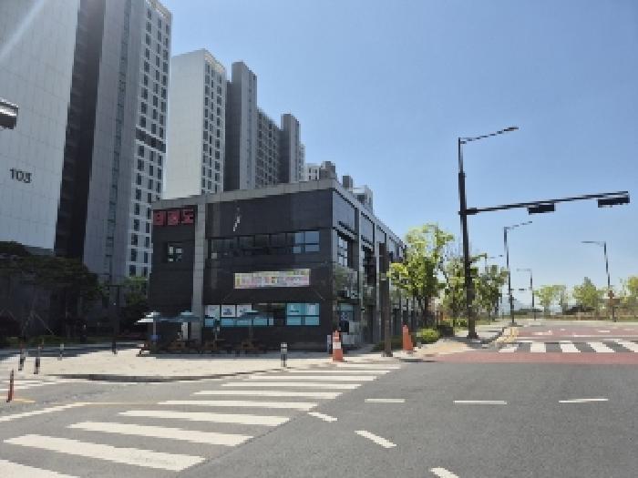 전남 나주시 금천면 천석길 35, 제127동 제지1층 제101호 (빛가람 근린상가 경매 물건 사진
