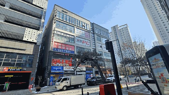 세종특별자치시 아름서1길 13-4, 지하1층비101호 (아름동,영토빌딩) · 지번주소: 세종특별자치시 아름동 1332 법원경매 물건 대표사진