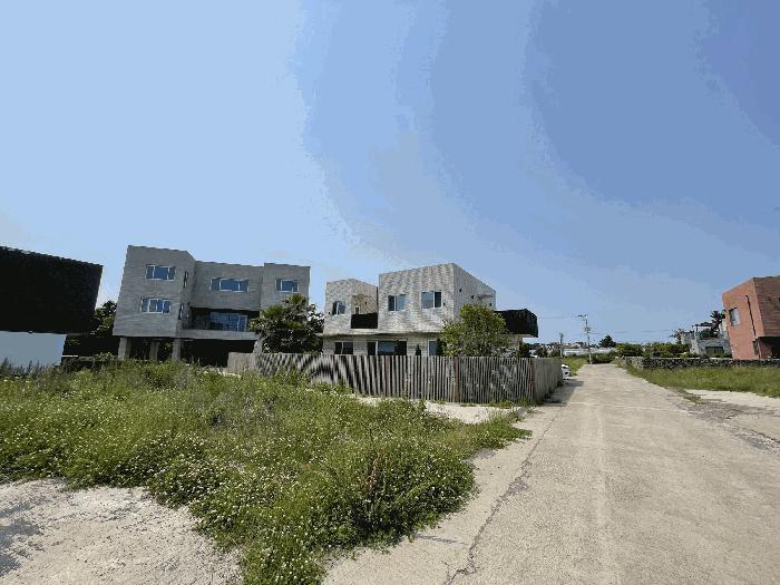 2025타경8102 법원경매 사진3 | 제주 서귀포시 주택건물 경매