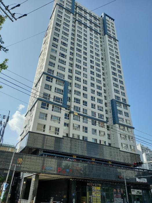 울산광역시 남구 봉월로 117, 지1층107호 (신정동,수아지오시티) · 지번주소: 울산광역시 남구 신정동 1323-50 법원경매 물건 대표사진