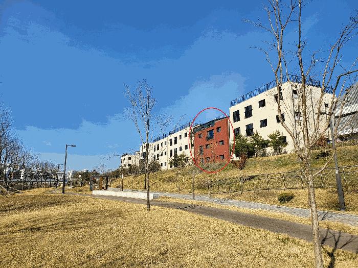 법원경매 2025타경41585 사진2 | 평택시 고덕동 1990-13 주택건물 경매