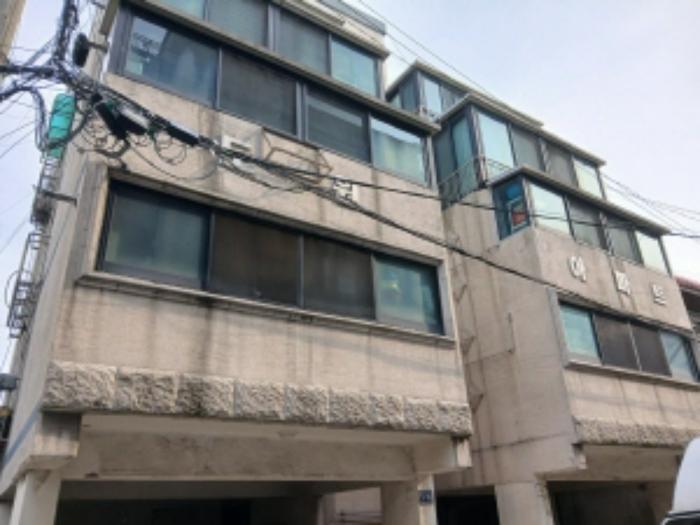 인천광역시 중구 참외전로244번길 1-15, 3층303호 (도원동,도원아파트) · 지번주소: 인천광역시 중구 도원동 12-23 법원경매 물건 대표사진