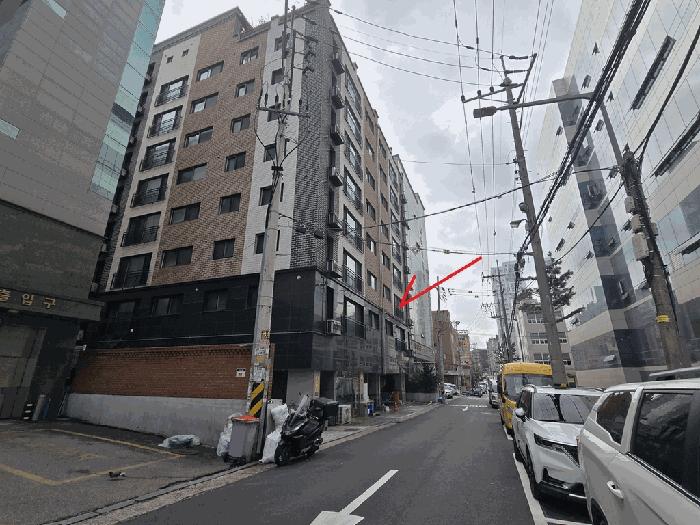 경기도 부천시 원미구 춘의동 193-9 아이원오피스텔에이동 3층302호 법원경매 물건 대표사진