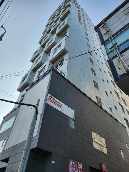 울산광역시 동구 번덕6길 3, 12층1206호 (일산동,센트럴나인) · 지번주소: 울산광역시 동구 일산동 579-24 법원경매 물건 대표사진