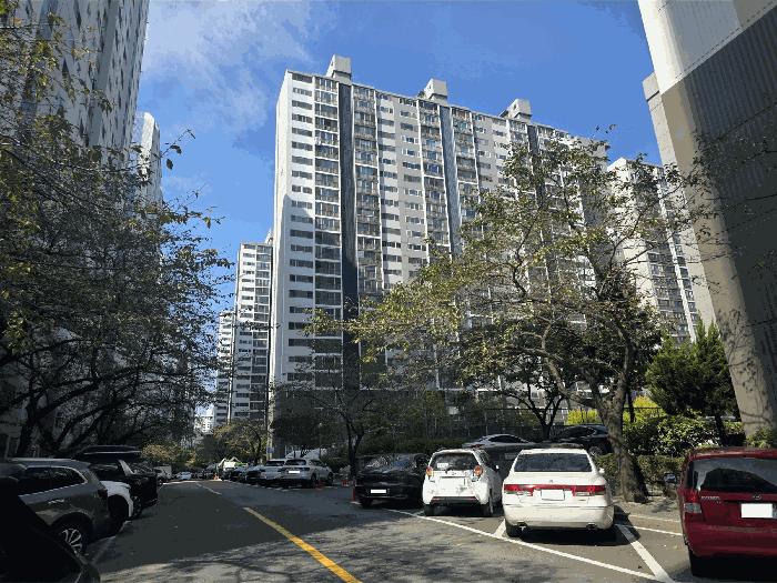 경상남도 창원시 성산구 상남동 45-1 성원아파트 205동 4층403호 법원경매 물건 대표사진