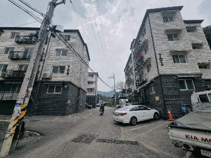 경기도 광주시 곤지암읍 삼리 233-10 성진타운 702동 4층 402호 법원경매 물건 대표사진