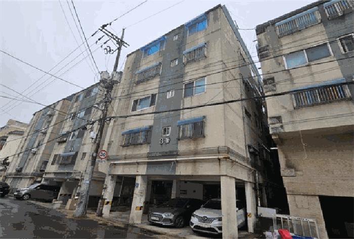 인천광역시 남동구 호구포로739번길 82-1, 3동 4층402호 (구월동,롯데환타빌) · 지번주소: 인천광역시 남동구 구월동 289-6 법원경매 물건 대표사진