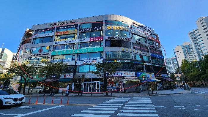경기도 용인시 수지구 만현로 82-4, 1층103호 (상현동,헤르메스상가) · 지번주소: 경기도 용인시 수지구 상현동 66-2 법원경매 물건 대표사진