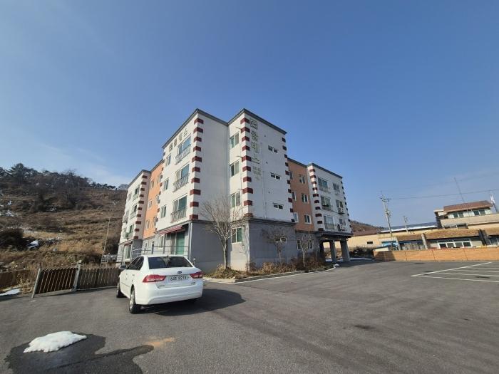 전라남도 영광군 법성면 샘목로 7-1 제4층 제402호 (클래스빌) 법원경매 물건 대표사진