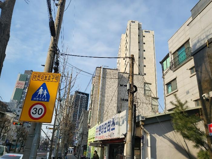 법원경매 2024타경6233 사진9 | 서울 영등포구 신길동 235-6 신길리버스시티 (신길로38길 16) 근린상가 경매