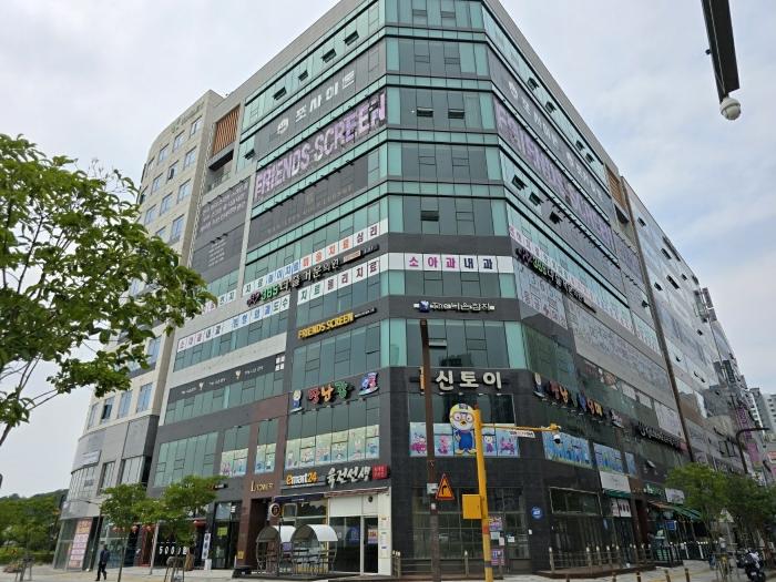 경기도 화성시 꽃내음1길 19-30, 1동 1층102호 (새솔동,엘-타워) · 지번주소: 경기도 화성시 만세구 새솔동 77-6 법원경매 물건 대표사진