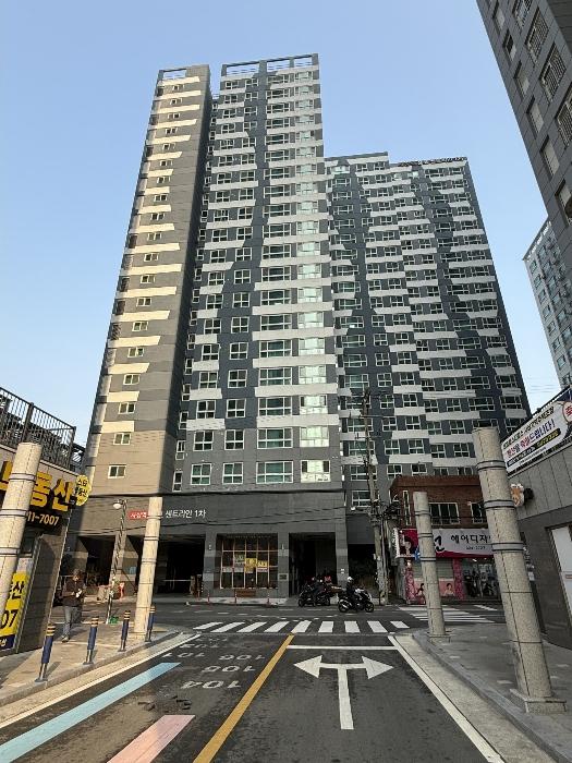 부산광역시 사상구 사상로223번길 24, 17층101동1703호 (괘법동,사상역경보센트리안) · 지번주소: 부산광역시 사상구 괘법동 525-10 법원경매 물건 대표사진
