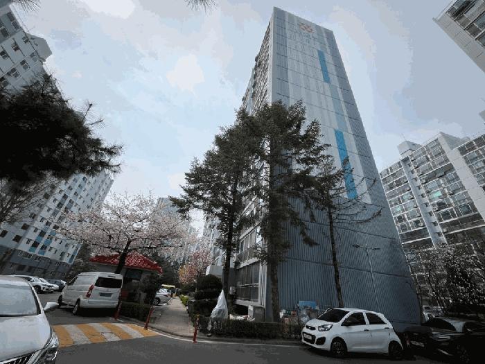 법원경매 2025타경565 사진2 | 원주시 반곡동 1900-3 근린상가 경매
