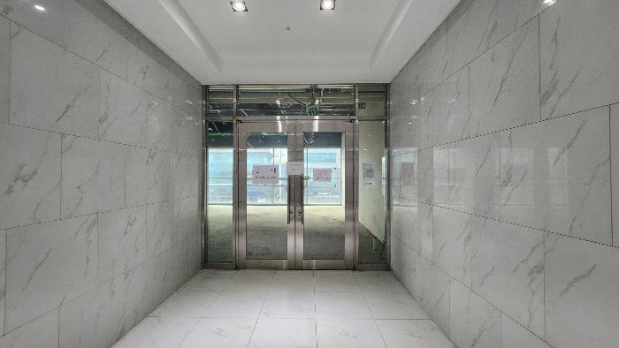 경상남도 진주시 영천강로 172, 2층상가202호 (충무공동,트레젠웰가) · 지번주소: 경상남도 진주시 충무공동 40-2 법원경매 물건 대표사진
