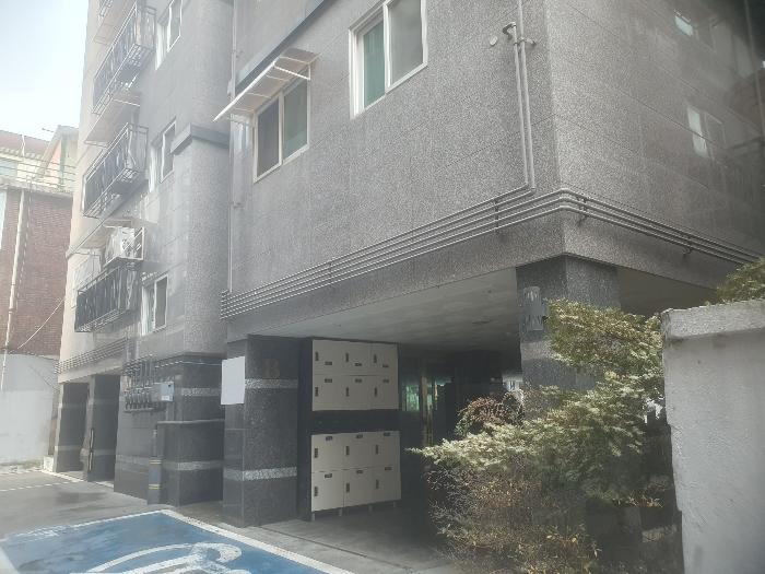 서울특별시 은평구 갈현로7길 6-7, 비동 2층202호 (역촌동,만민하늘애) · 지번주소: 서울특별시 은평구 역촌동 72-9 법원경매 물건 대표사진