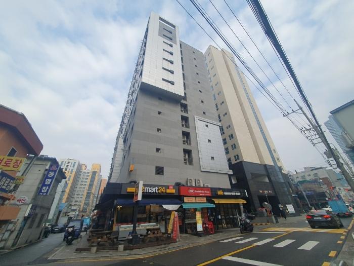서울특별시 금천구 가산로9길 12-8, 제1동 제4층 제414호 (가산동, 가산 지웰 에스테이트2차) · 지번주소: 서울특별시 금천구 가산동 143-6 법원경매 물건 대표사진