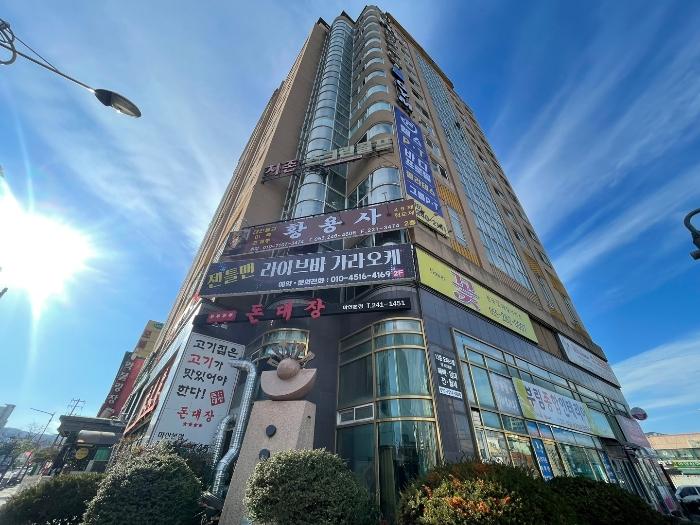 경상남도 창원시 마산합포구 해안대로 367, 2층201호 (동성동,호텔엠에스) · 지번주소: 경상남도 창원시 마산합포구 동성동 315 법원경매 물건 대표사진