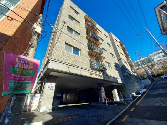 경기도 수원시 팔달구 고화로72번길 23, 3층303호 (고등동,테라타워빌비동) · 지번주소: 경기도 수원시 팔달구 고등동 16-49 법원경매 물건 대표사진