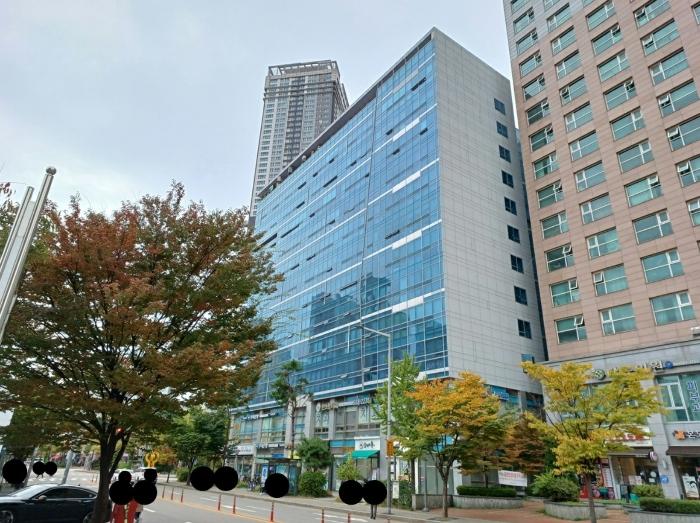 인천광역시 서구 청라라임로 51, 9층904호 (청라동,청라에일린의뜰) · 지번주소: 인천광역시 서구 청라동 162-22 법원경매 물건 대표사진
