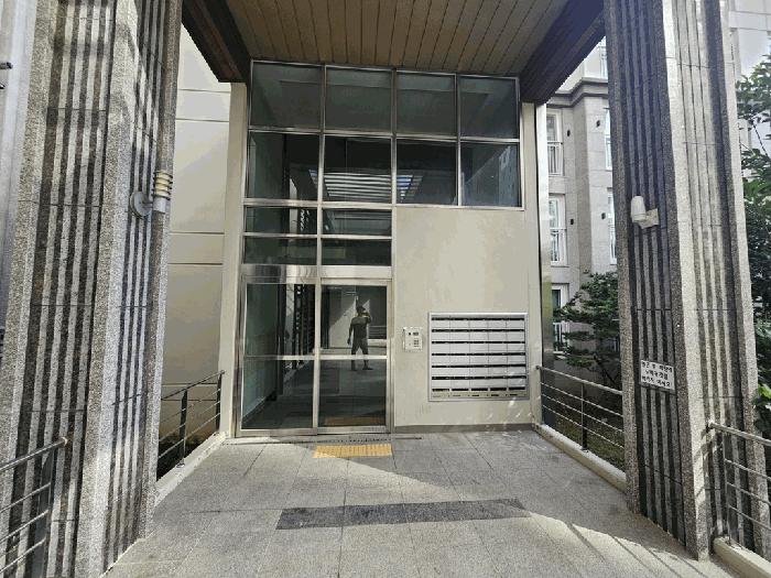 2025타경51682 법원경매 사진2 | 전남 여수시 아파트 경매