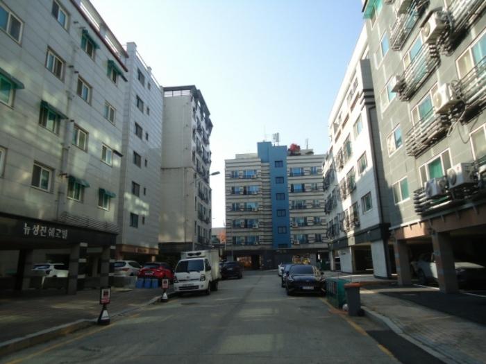 경기도 평택시 평택5로34번길 79, 3층302호 (합정동,뉴성진쉐르빌) · 지번주소: 경기도 평택시 합정동 970-13 법원경매 물건 대표사진
