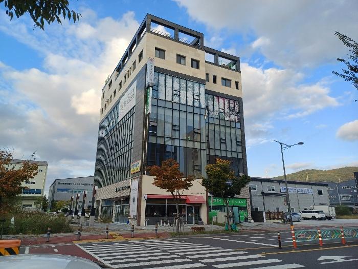 경상남도 김해시 진례면 테크노밸리로 25-8, 5층501호 · 지번주소: 경상남도 김해시 진례면 고모리 1576-9 법원경매 물건 대표사진