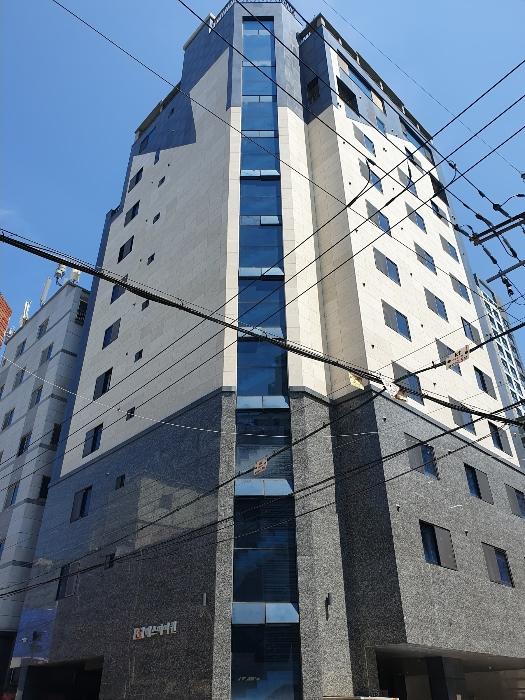 부산광역시 부산진구 서전로37번길 30, 3층301호 (전포동,베스아이 퀸) · 지번주소: 부산광역시 부산진구 전포동 653-11 법원경매 물건 대표사진