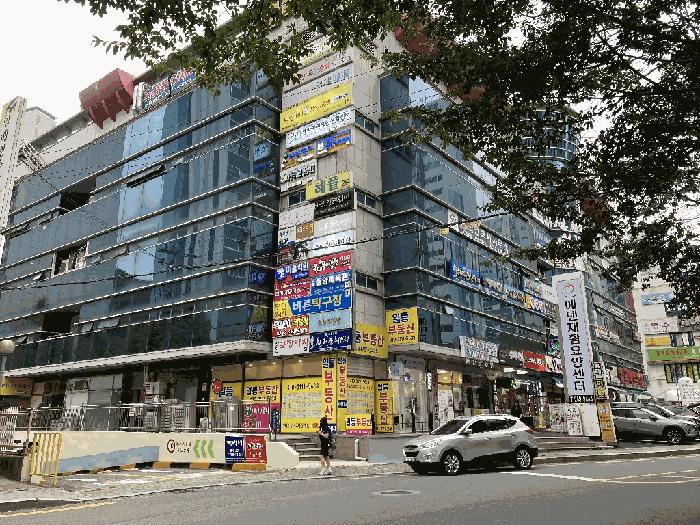법원경매 2025타경20845 사진2 | 창원시 마산회원구 내서읍 청남우노프라자 에이동 근린상가 경매