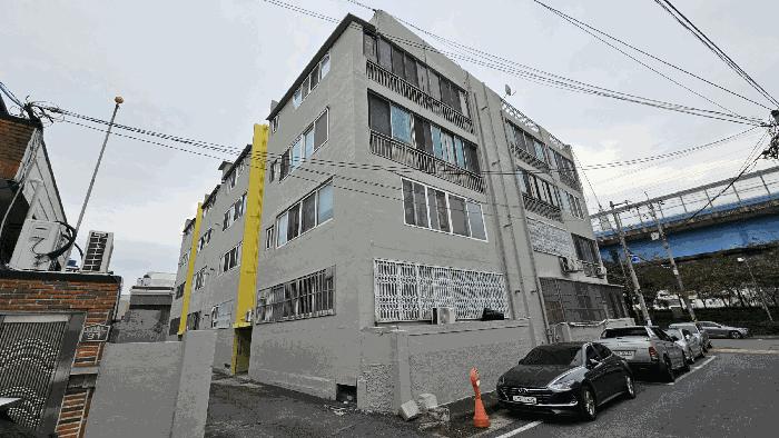 2025타경20876 법원경매 사진3 | 창원 마산회원구 다세대주택 경매
