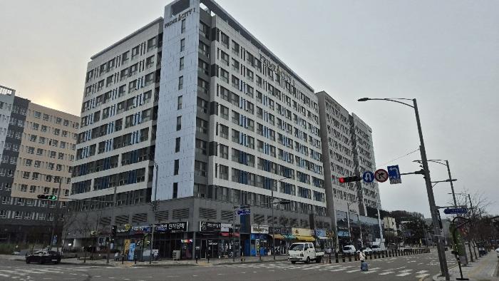인천광역시 중구 햇내로13번길 17, 1층 111호 (운서동,프라임시티1) · 지번주소: 인천광역시 중구 운서동 3093-1 법원경매 물건 대표사진