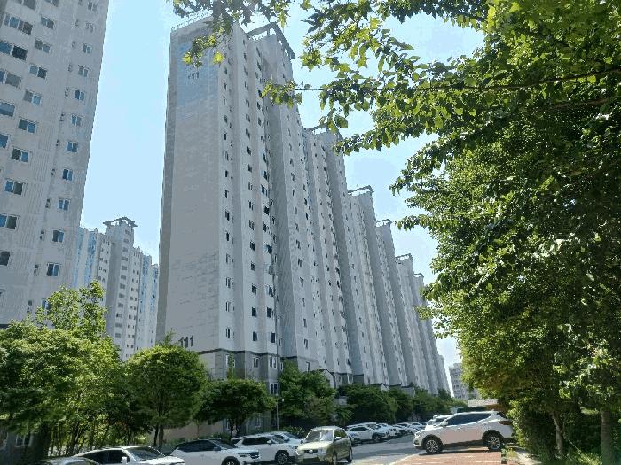 전북특별자치도 군산시 수송동 830-1 군산수송세영리첼아파트 111동 8층803호 법원경매 물건 대표사진