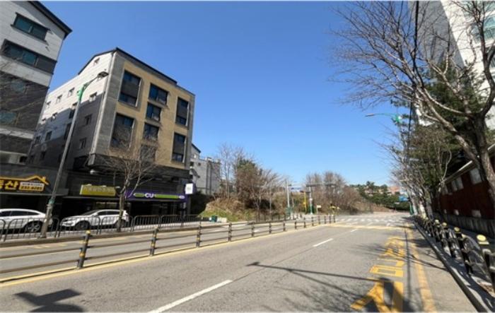 경기도 화성시 병점중앙로211번길 3-3, 3층303호 · 지번주소: 경기도 화성시 병점구 진안동 432-9 법원경매 물건 대표사진
